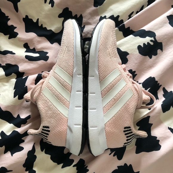 Adidas Swift Run Shoes - Picture 13 of 14